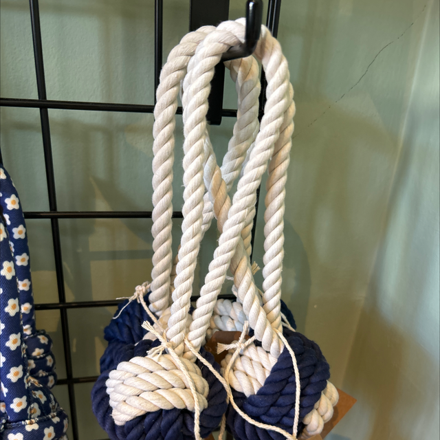 Blue and white knot rope toy 