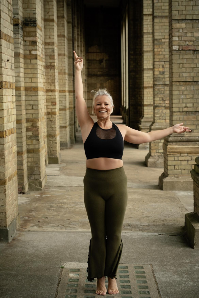 Every Monday @ 9.00-10.00am : Vinyasa Yoga Flow