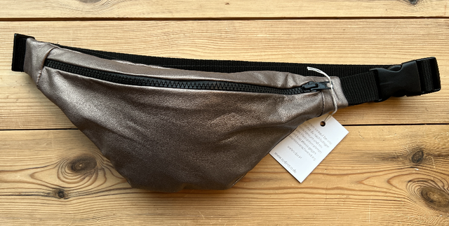 Bauchtasche fake Leder glanz