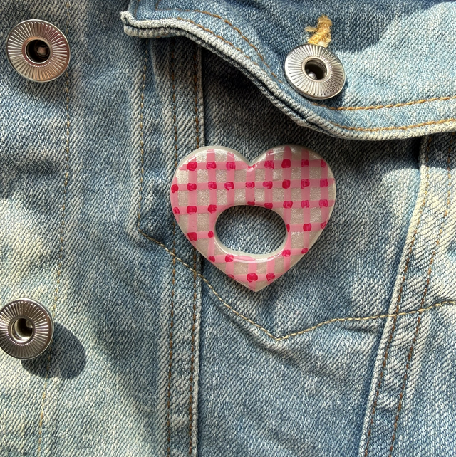 Heart Shaped Glass Holder Pin Badge