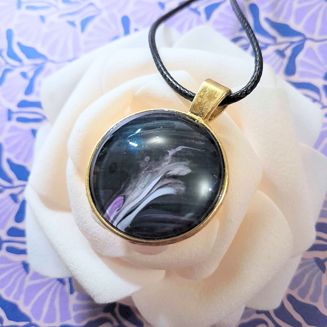 ISLO - Collier métal doré - Noir et mauve