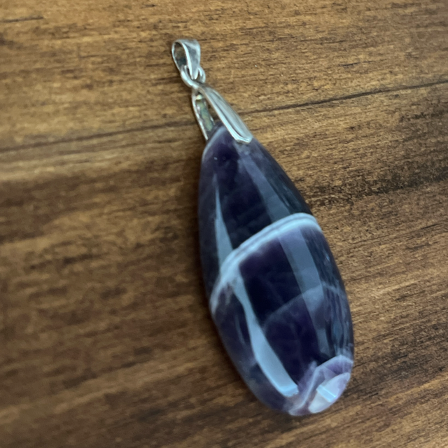 Pendentif en améthyste chevron et bélière argent
