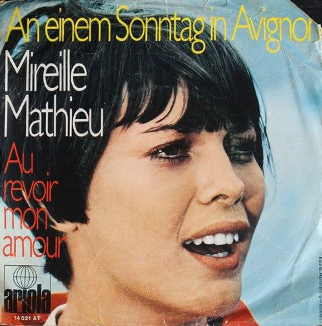 Mireille Mathieu - An Einem Sonntag In Avignon