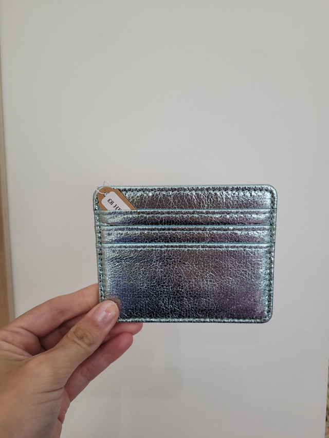 Light blue metallic card holder - 7 compartments - HE-104