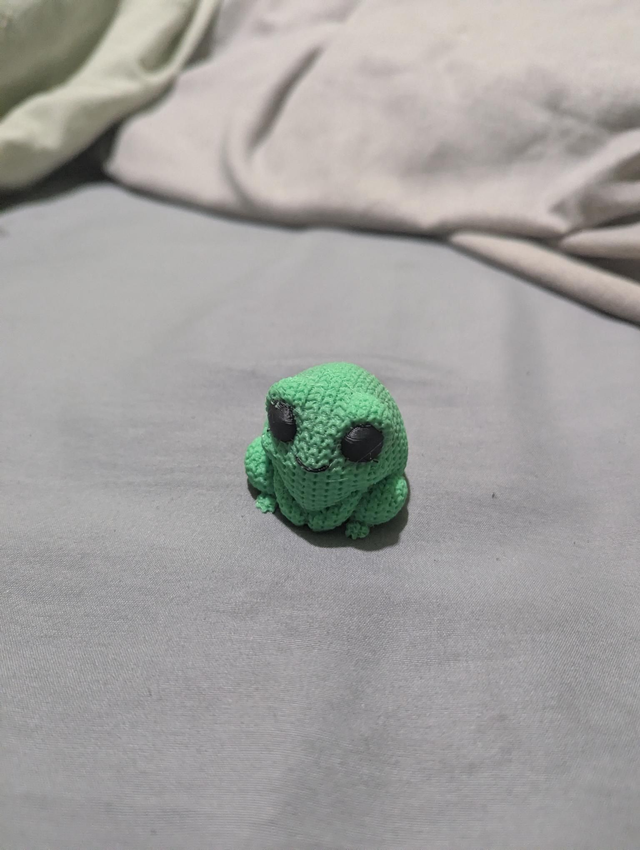 Knitted Frog