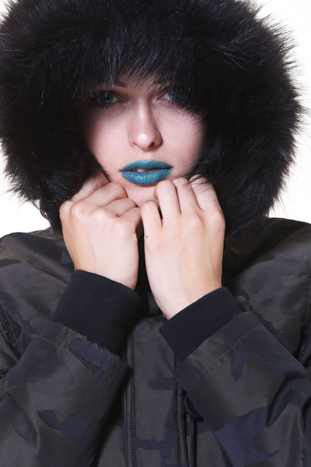 484A17 - Humdrum Giaccone tecnico mimetico con cappuccio