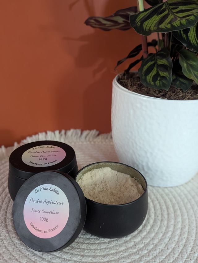 Poudre aspirateur douce couverture