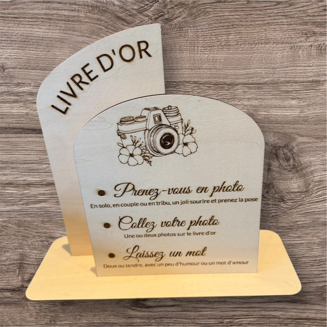 Panneau indicatif livre d’or