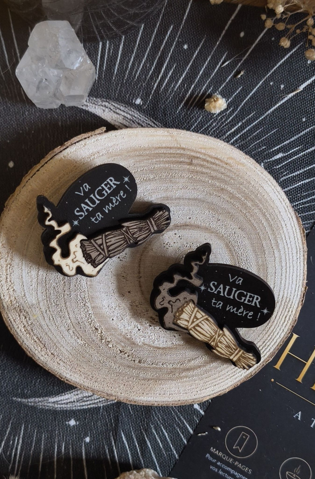Pin's "Va Sauger ta mère" en bois noir