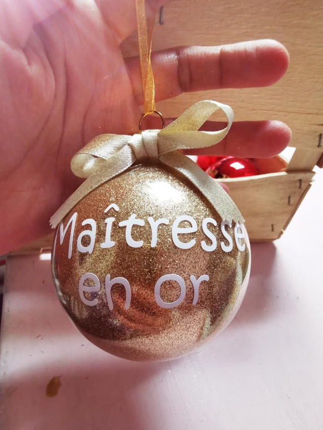 Boule "maîtresse en or" 