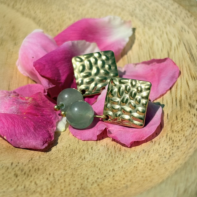 Boucles d’oreilles aventurine martelées 