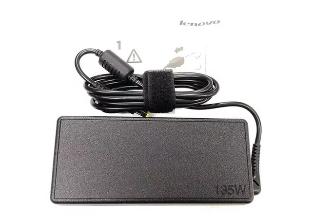 Cargador LENOVO  20v 6.75a 135w Original (punta cuadrada amarilla)