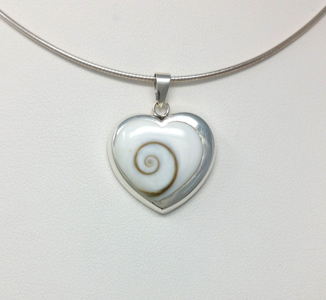 PENDENTIF COEUR EN OEIL DE STE LUCIE  DOS ARGENT VENDU SANS CHAINE - OSLP17017