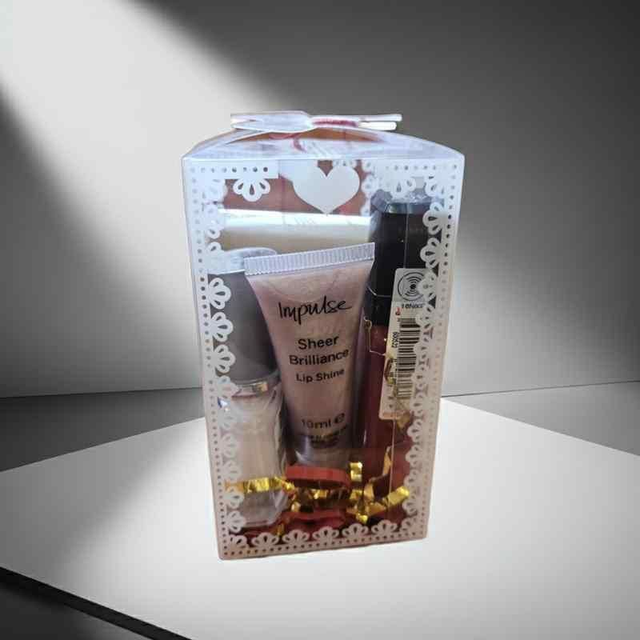 L’Oréal, Rimmel &amp; Impulse Glam Makeup Gift Set

