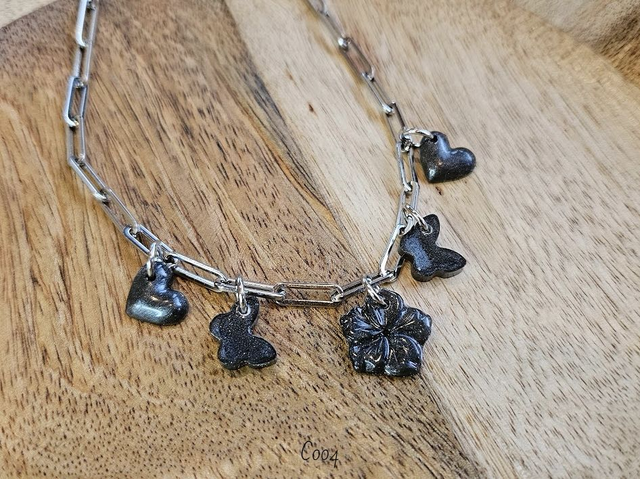 Silver Black Charms (C004)