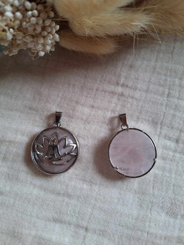 Pendentif Quart rose et Lotus