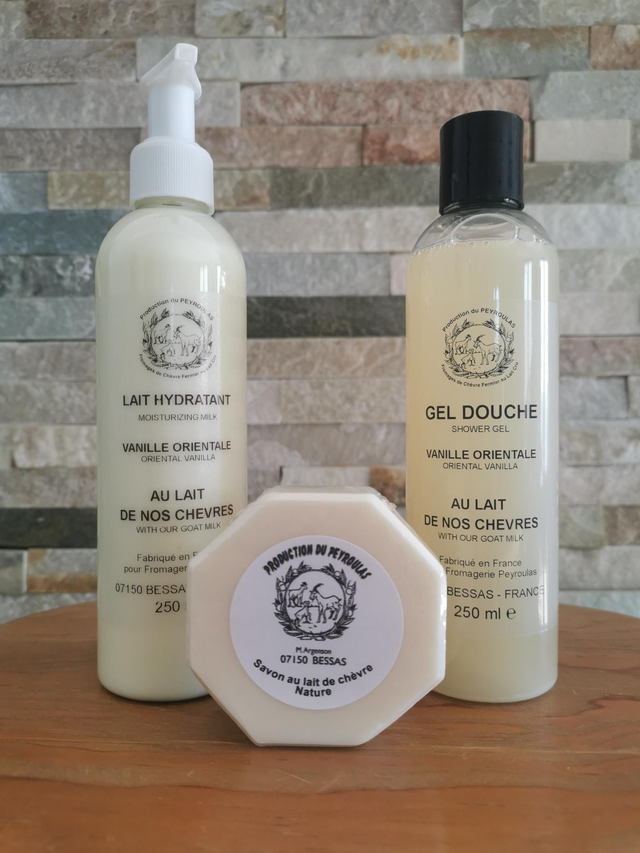 1 gel douche,1 lait hydratant et 1 savon parfum au choix 