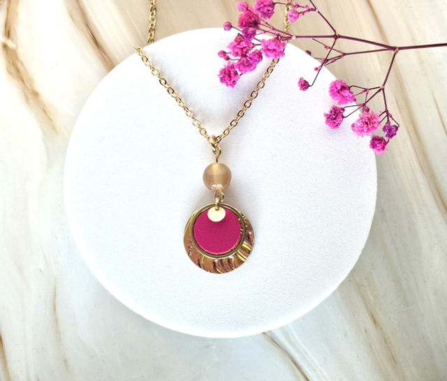 Collier INDISPENSABLE Doré à l’Or Cuir Holographic Pink