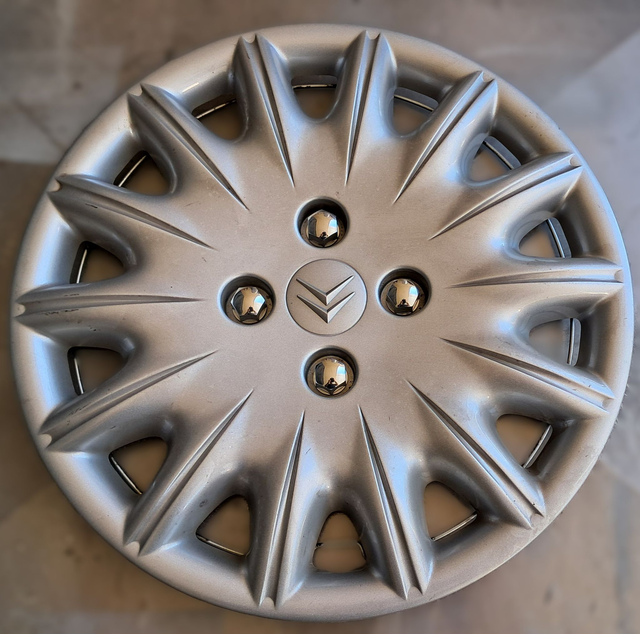 Enjoliveur Citroën C5 Modèle Chambord 15p occasion 