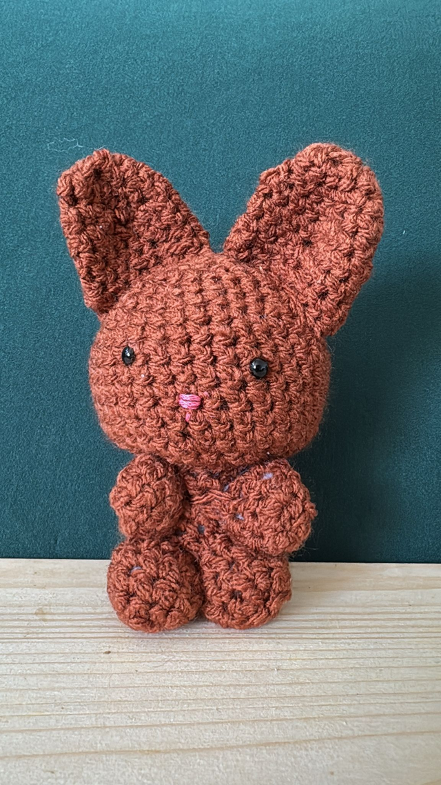 Small Woven Rabbit - Design 17