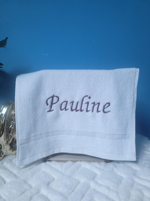 Serviette brodée Pauline 