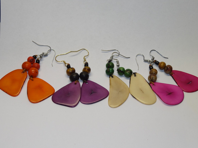 Boucles d'oreille Ivoire végétale Longue