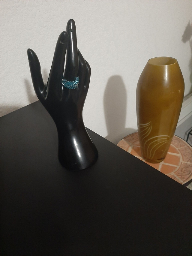 Bague bleu turquoise en perle de verre et perle rocaille 		