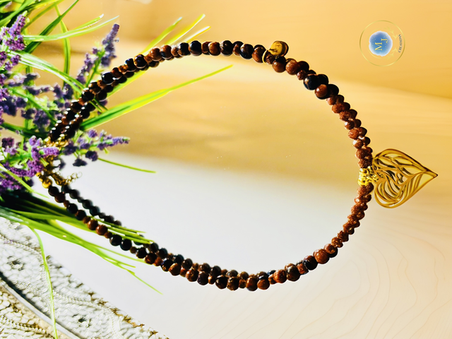 Handgemaakte Ketting met Goudbruine Natuursteen & Hartbedel 