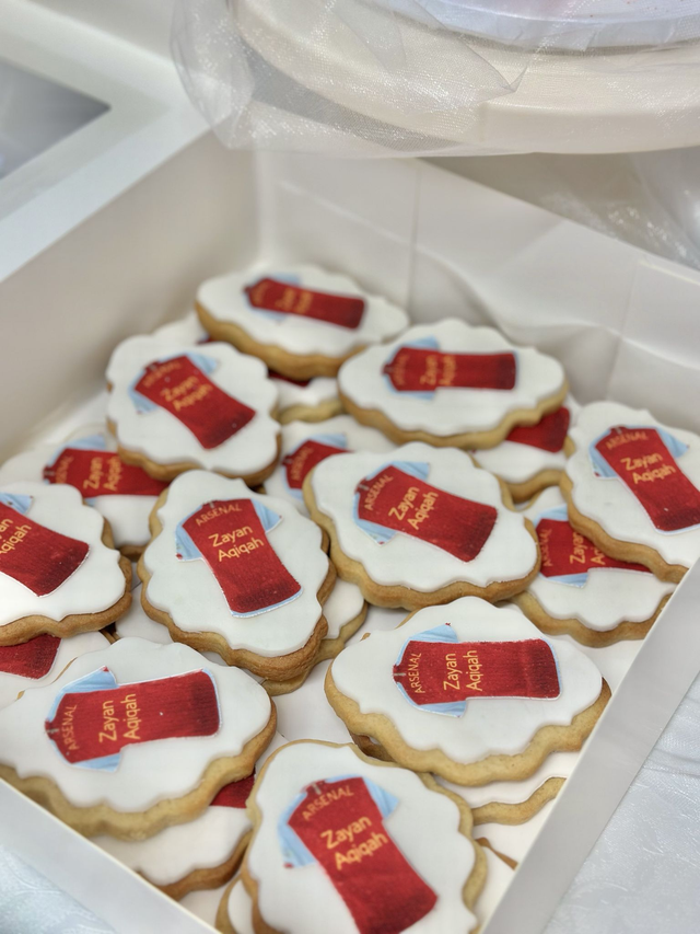 Personalised Birthday cookies Biscuits x 6