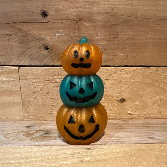 Resin Three Pumpkin Stack 