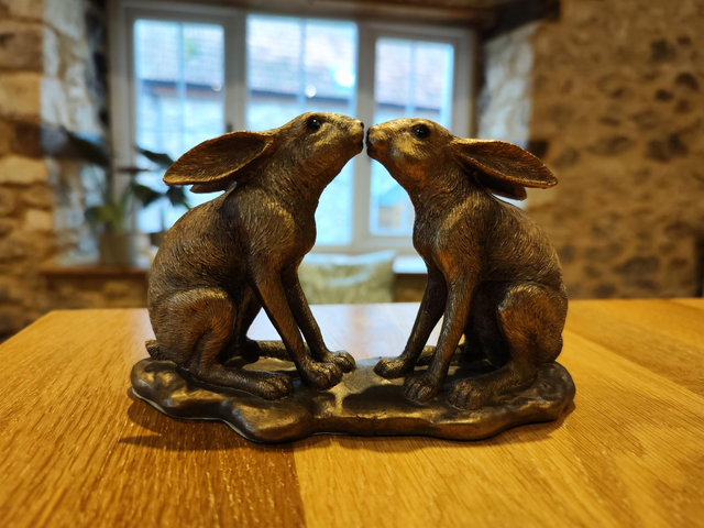 Kissing Hares 