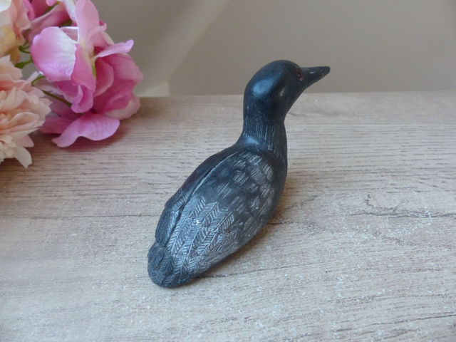 Figurine vintage canard sculpté en pierre de savon – Boma Canada – décoration artisanale – cadeau pour collectionneur oiseaux ou animaux