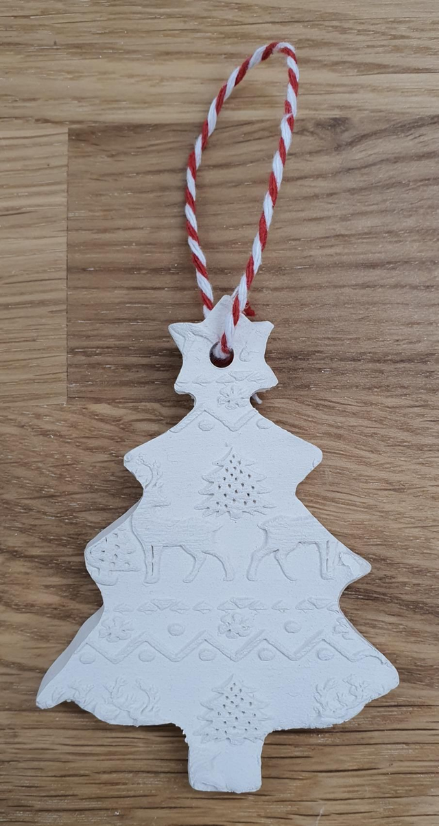 Christmas tree textured hanging decoration 
