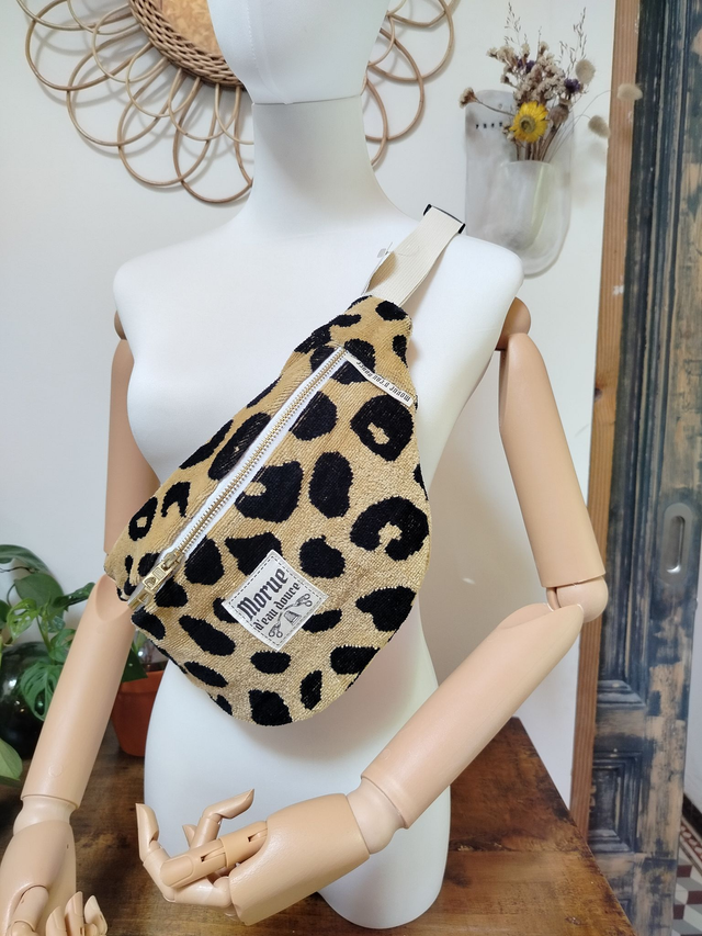 Sac banane léopard tissus éponge 