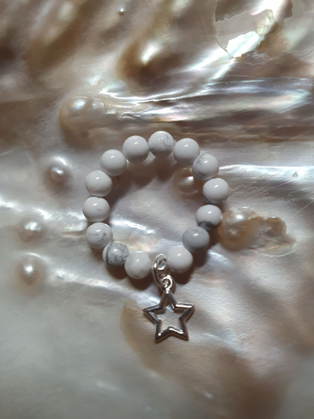 Fingerring Howlith mit Stern