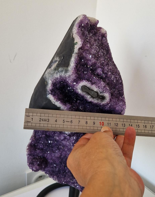 Améthyste Géode sur pied métal