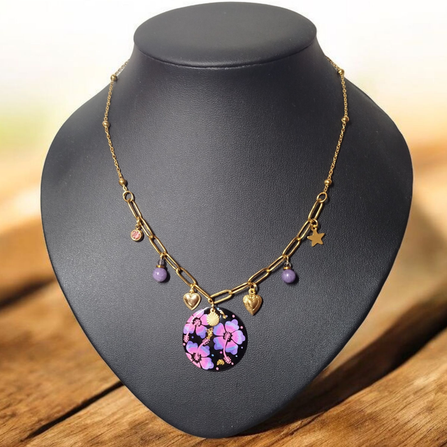 Collier breloques acier inoxydable Flora dessiné parme