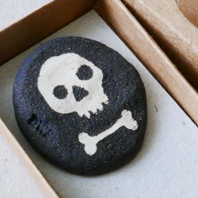 Memento Mori Inlaid Stoneware Pin Brooch