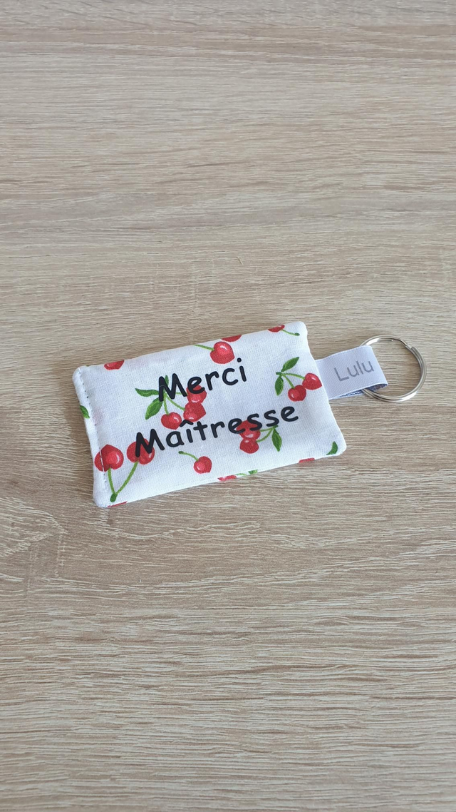 Porte clés Merci Maîtresse (cerises 🍒)