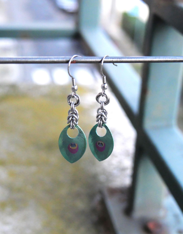 Boucles d'oreille Ecailles iridescentes