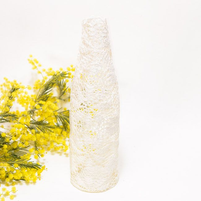 Bouteille dentelle blanche