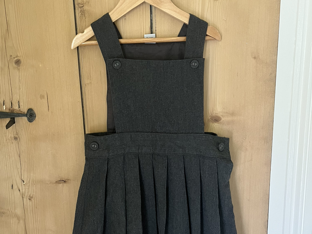 Grey school dress age 5