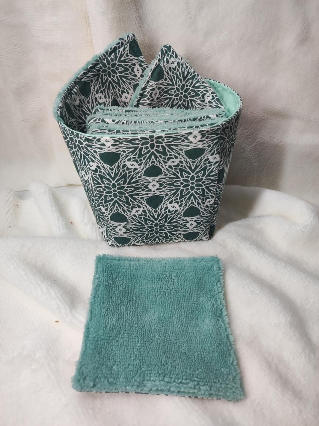 Ensemble visage et douche vert eau rosace psychédélique