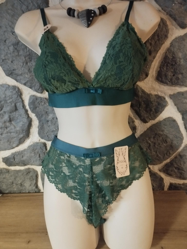 Ensemble triangle sans armatures ni rembourrage vert