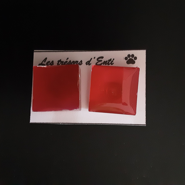 Boucle d&#039;oreille carré rouge