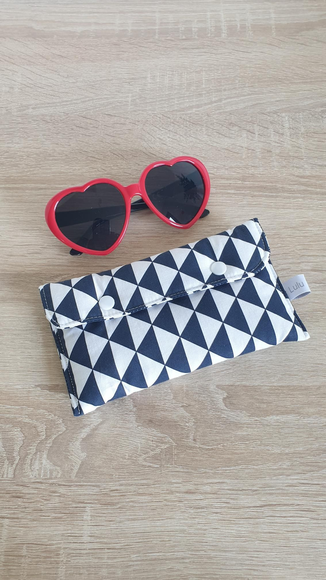 Etui à lunettes ou à téléphone triangles marine