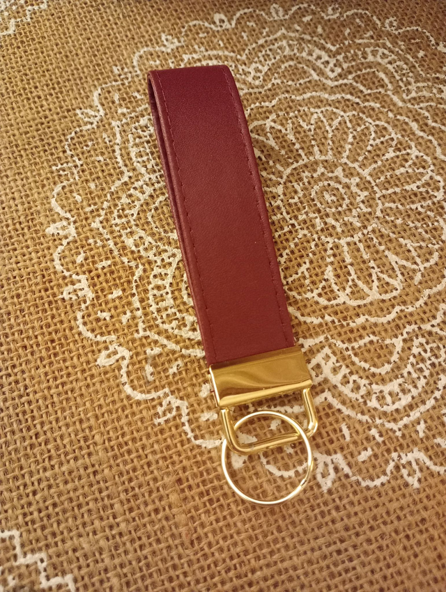 Porte clé boucle simili cuir