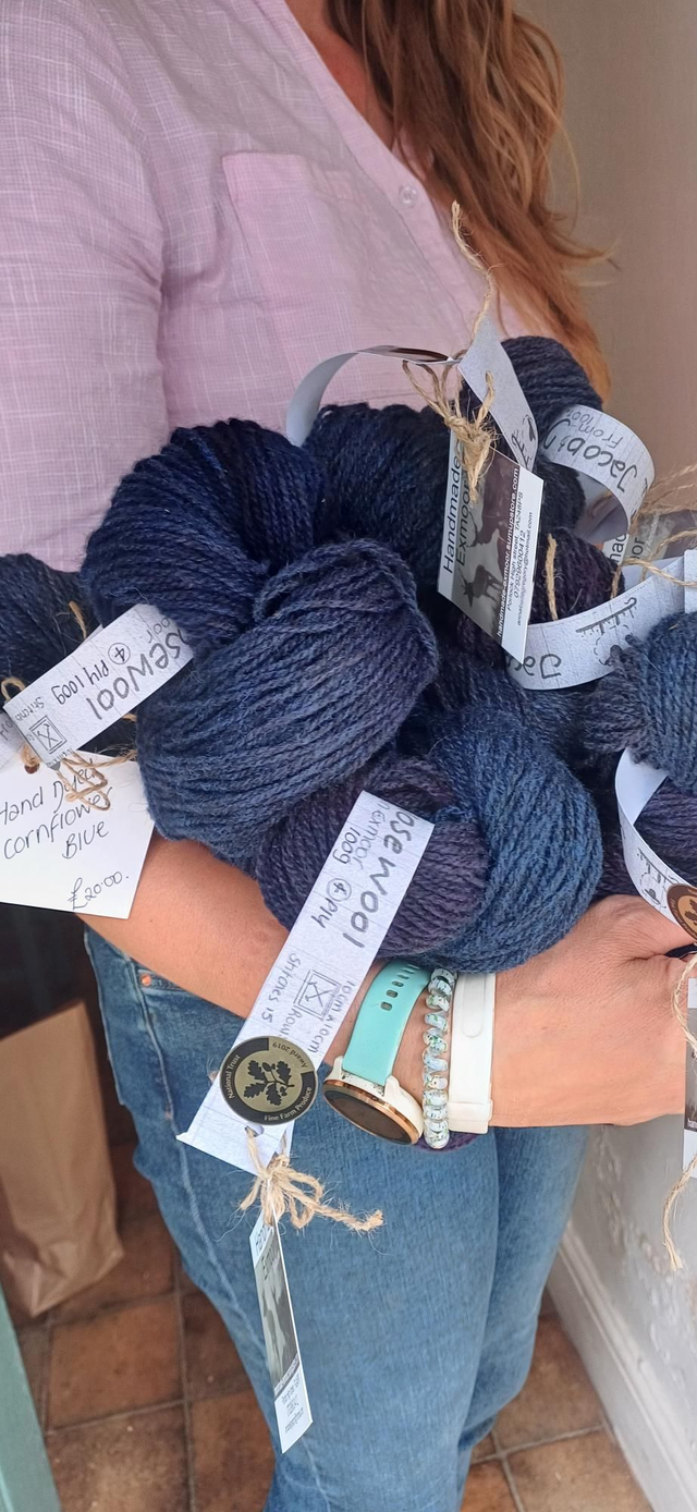 Jacob &amp; Devon closewool hanks 100g 