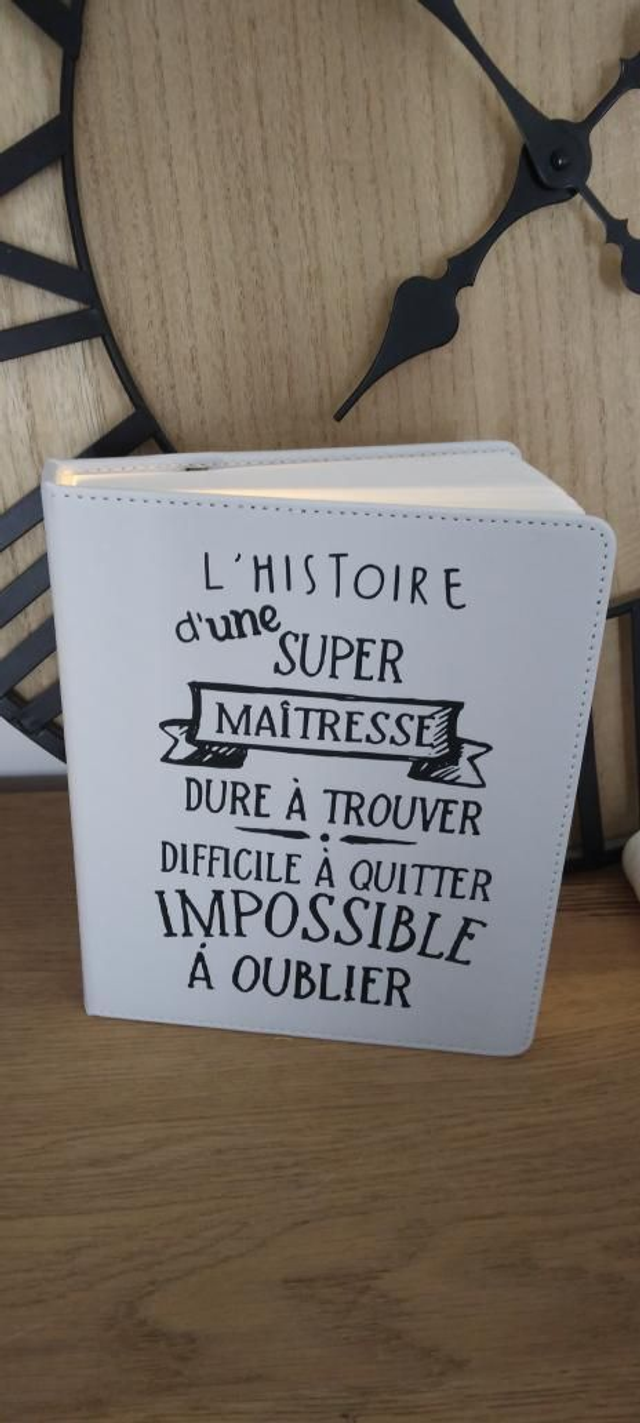 Livre lumineux personnalisé gris