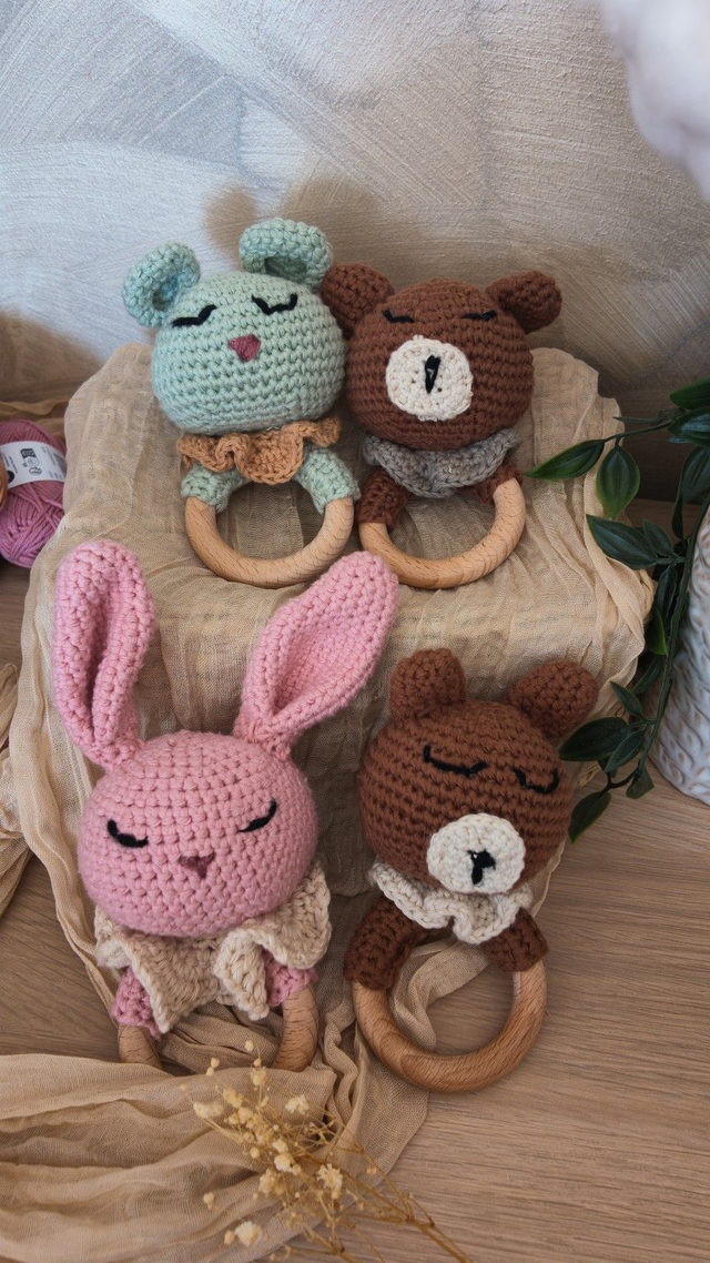 Le Petit Compagnon – Hochet crochet et bois
